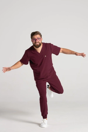 Spodnie medyczne joggery męskie - Sokrates - Cranberry - KangooSoft Premium